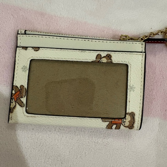 Coach White Card Holder with Winter Teddy Bear Design - Picture 2 of 3